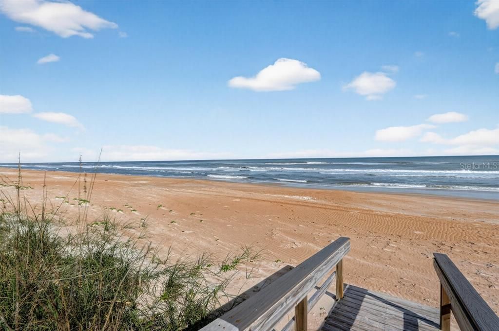 For Sale: $449,900 (2 beds, 2 baths, 1013 Square Feet)