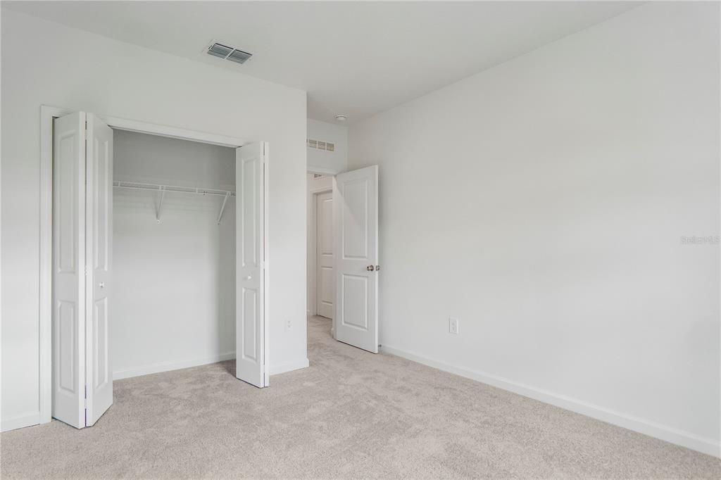 В аренду: $1,950 (3 спален, 2 ванн, 1834 Квадратных фут)