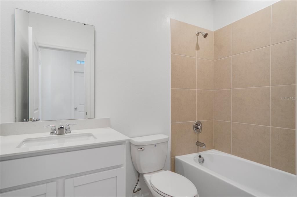 В аренду: $1,950 (3 спален, 2 ванн, 1834 Квадратных фут)