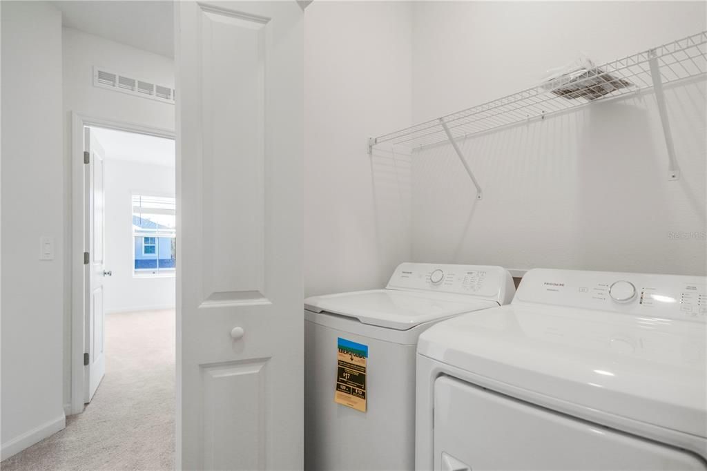 В аренду: $1,950 (3 спален, 2 ванн, 1834 Квадратных фут)