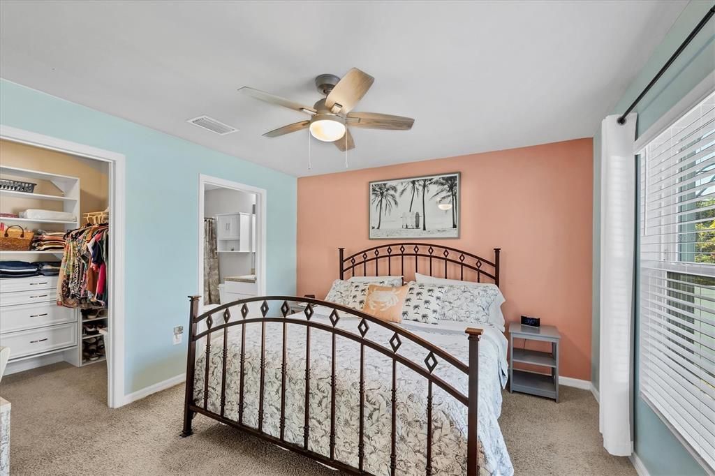 For Sale: $280,000 (3 beds, 2 baths, 1367 Square Feet)