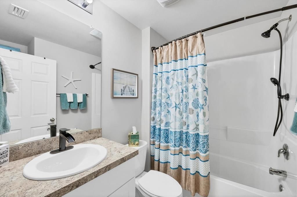 For Sale: $280,000 (3 beds, 2 baths, 1367 Square Feet)