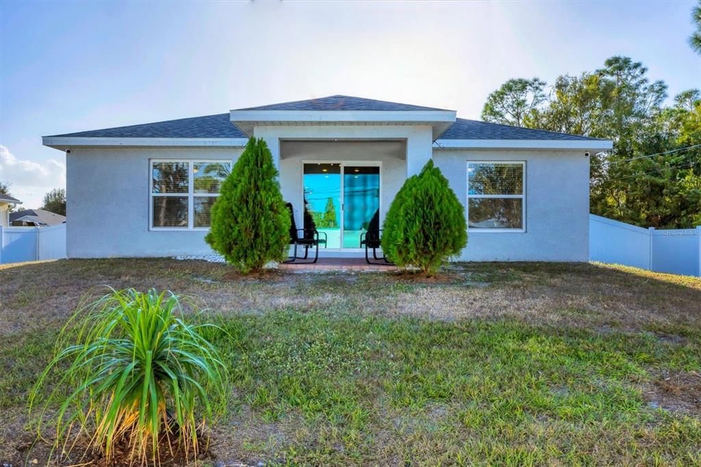 For Sale: $280,000 (3 beds, 2 baths, 1367 Square Feet)