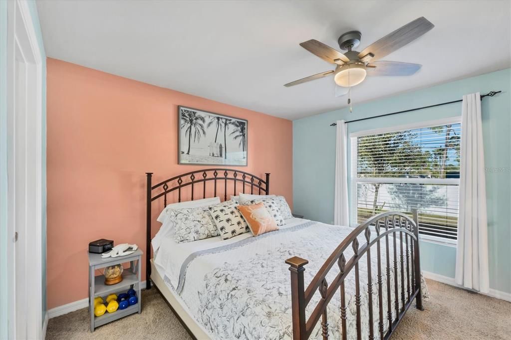 For Sale: $280,000 (3 beds, 2 baths, 1367 Square Feet)