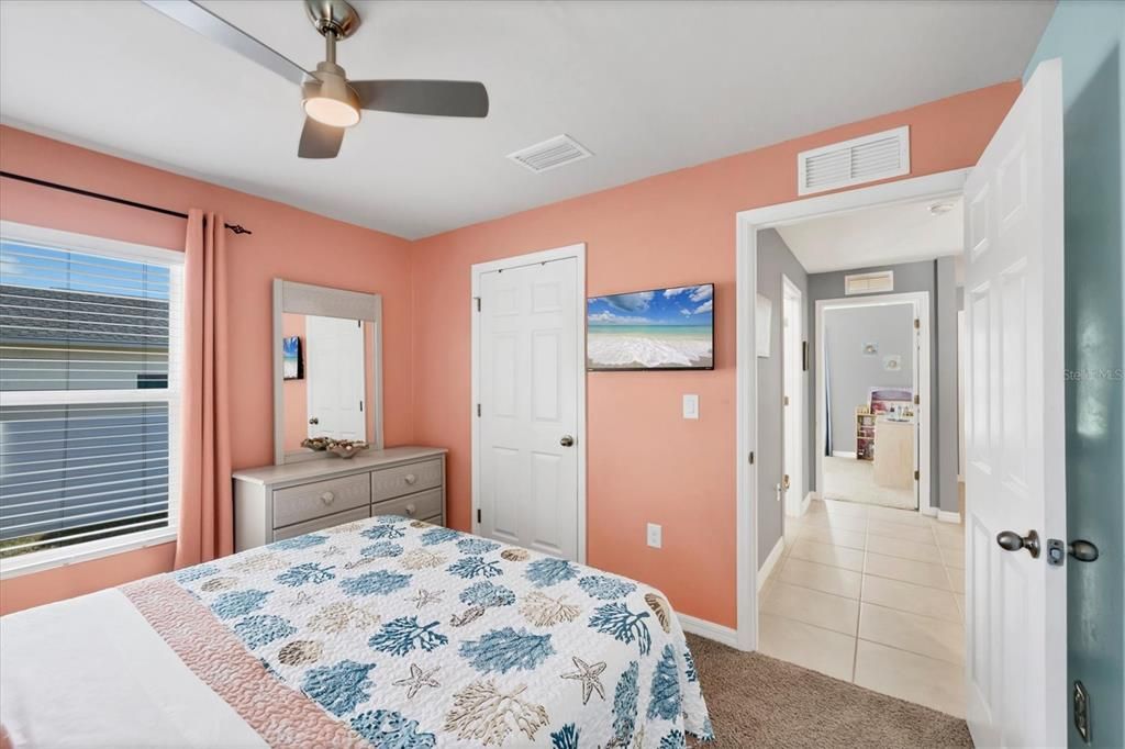 For Sale: $280,000 (3 beds, 2 baths, 1367 Square Feet)