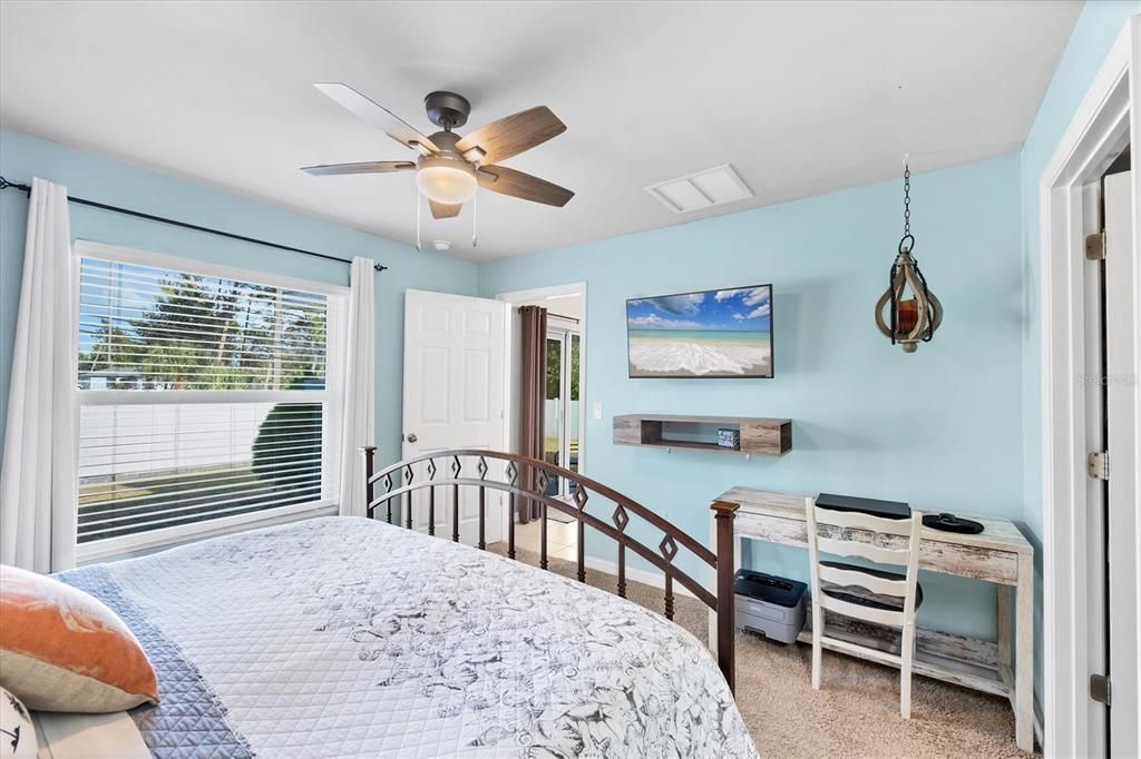 For Sale: $280,000 (3 beds, 2 baths, 1367 Square Feet)