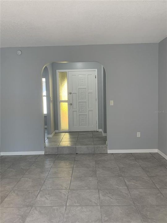 For Rent: $1,990 (3 beds, 2 baths, 1778 Square Feet)