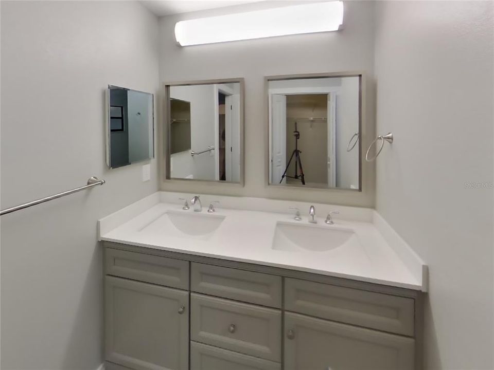 В аренду: $2,099 (3 спален, 2 ванн, 1666 Квадратных фут)