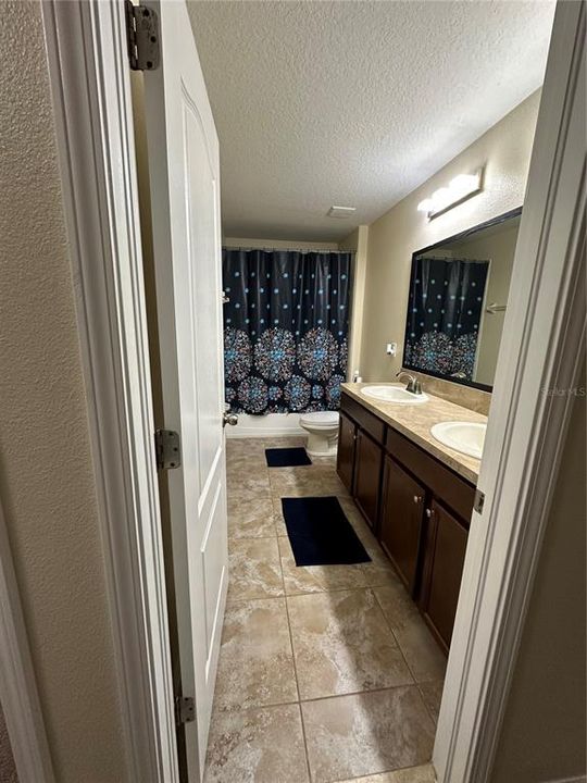 На продажу: $464,900 (5 спален, 3 ванн, 2449 Квадратных фут)