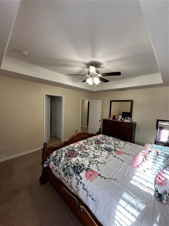 На продажу: $464,900 (5 спален, 3 ванн, 2449 Квадратных фут)