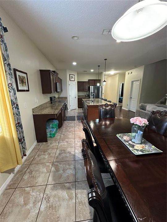 На продажу: $464,900 (5 спален, 3 ванн, 2449 Квадратных фут)