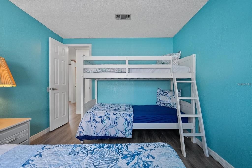 В аренду: $2,500 (3 спален, 2 ванн, 1404 Квадратных фут)