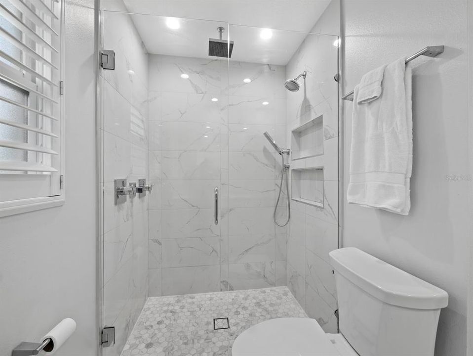 待售: $725,000 (3 贝兹, 2 浴室, 1793 平方英尺)