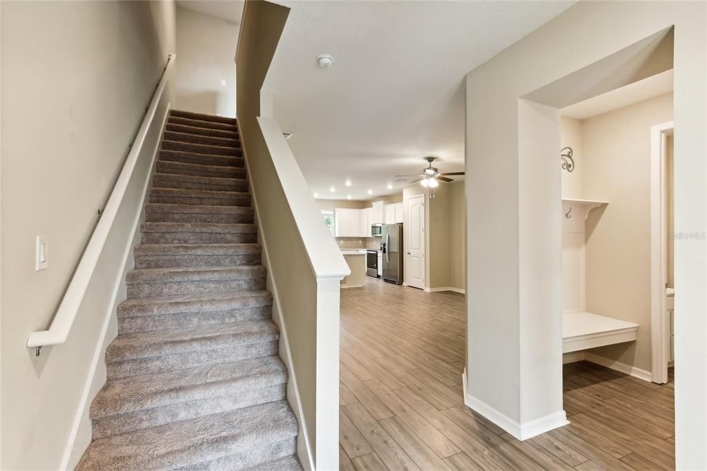 В аренду: $2,200 (2 спален, 2 ванн, 1615 Квадратных фут)