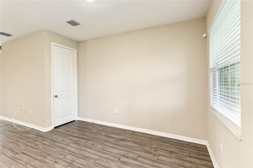 В аренду: $2,200 (2 спален, 2 ванн, 1615 Квадратных фут)