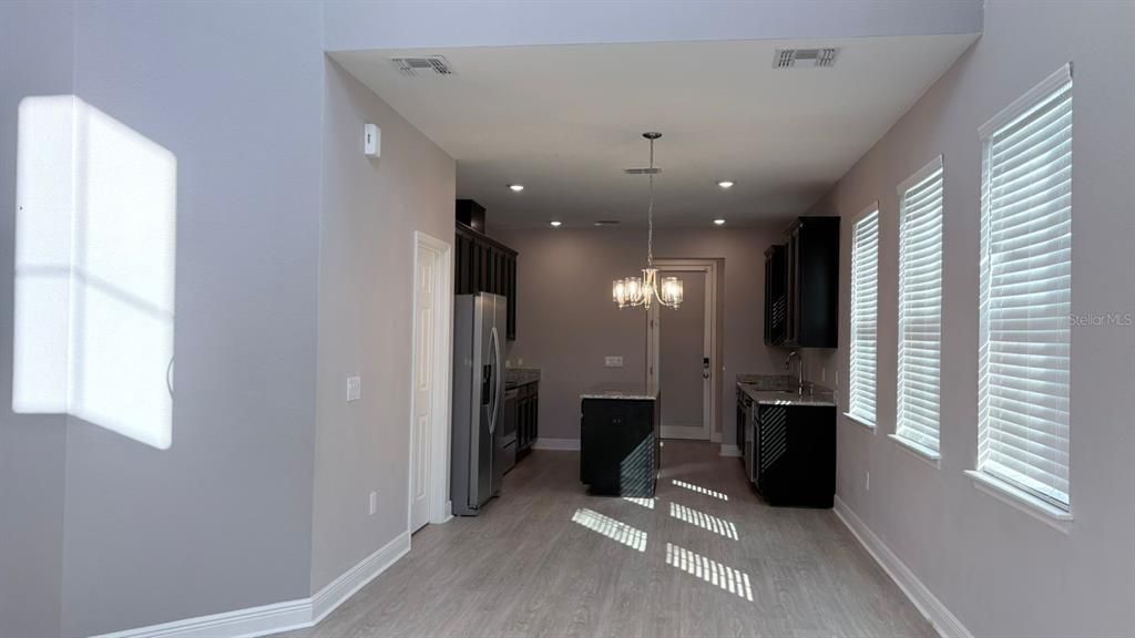 В аренду: $2,950 (4 спален, 3 ванн, 2303 Квадратных фут)