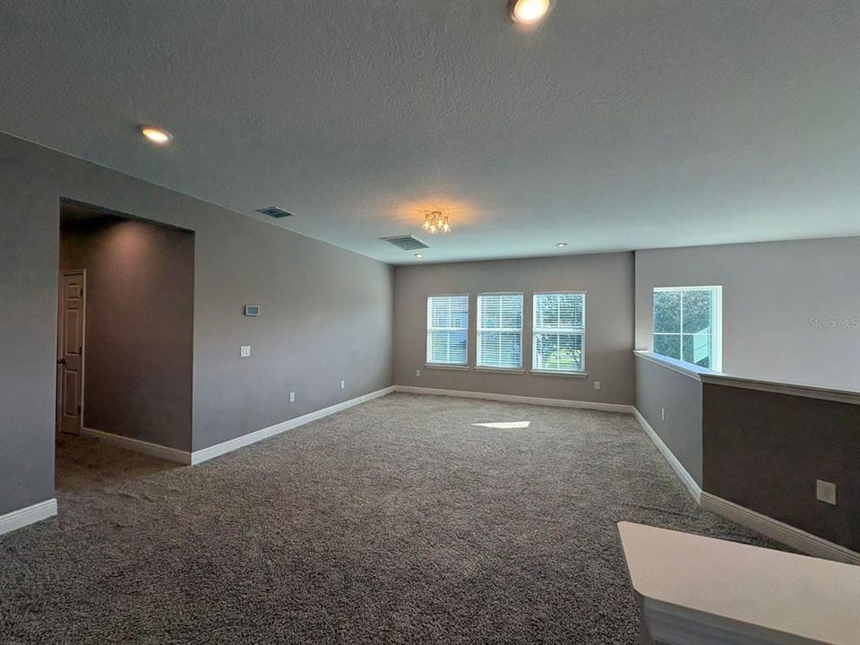 В аренду: $2,950 (4 спален, 3 ванн, 2303 Квадратных фут)