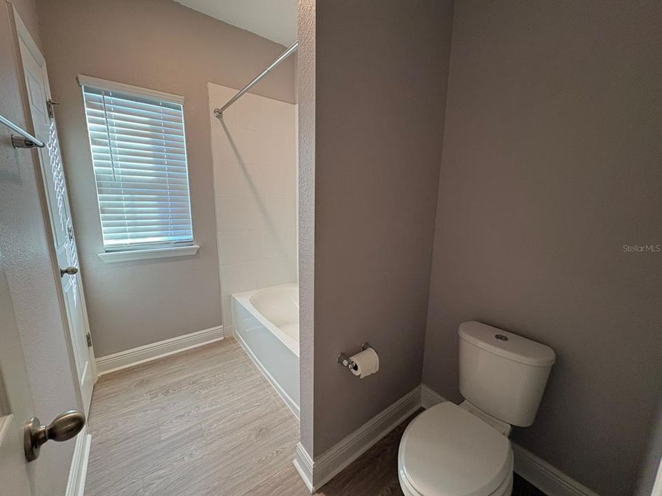 В аренду: $2,950 (4 спален, 3 ванн, 2303 Квадратных фут)