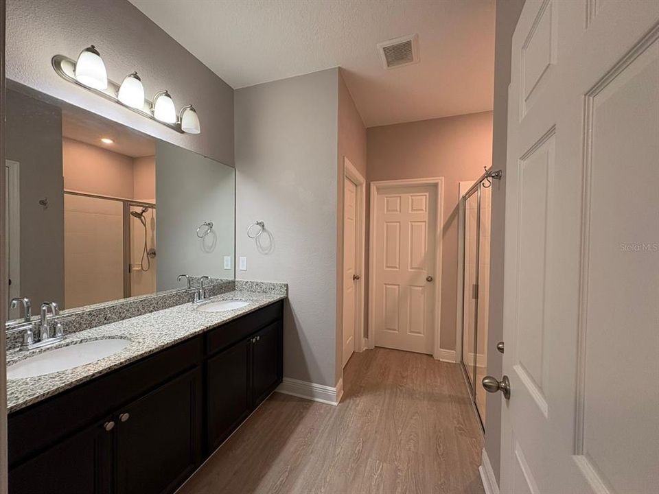 В аренду: $2,950 (4 спален, 3 ванн, 2303 Квадратных фут)