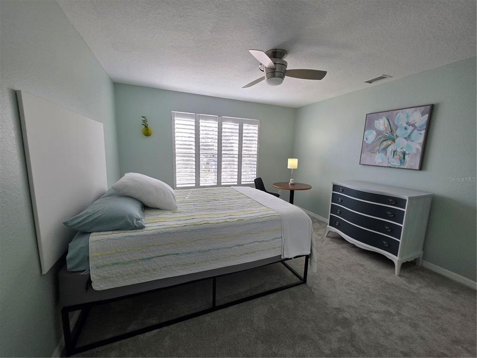 For Sale: $255,000 (3 beds, 2 baths, 1577 Square Feet)