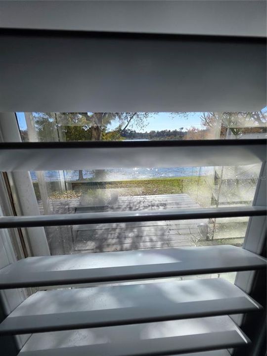 For Sale: $255,000 (3 beds, 2 baths, 1577 Square Feet)