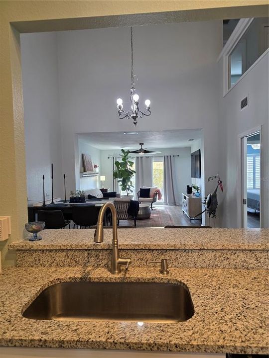 For Sale: $255,000 (3 beds, 2 baths, 1577 Square Feet)