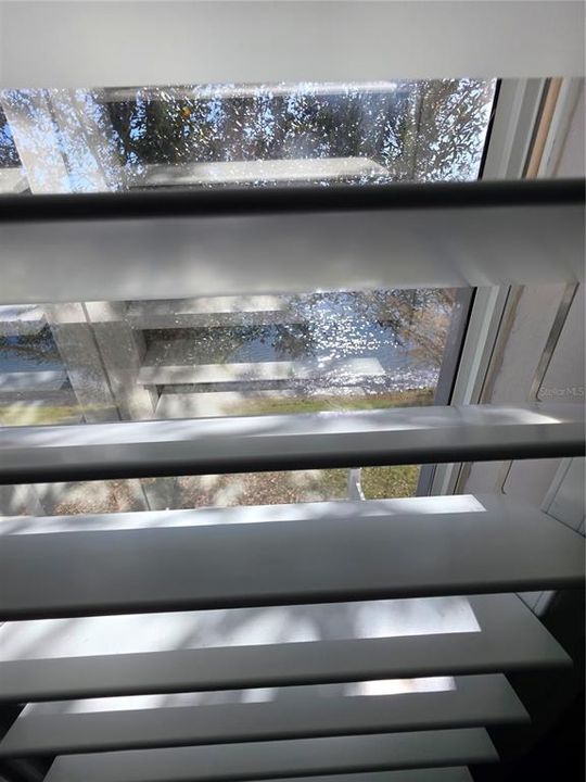 For Sale: $255,000 (3 beds, 2 baths, 1577 Square Feet)