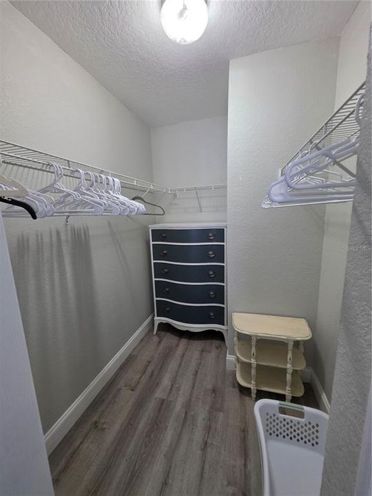 For Sale: $255,000 (3 beds, 2 baths, 1577 Square Feet)