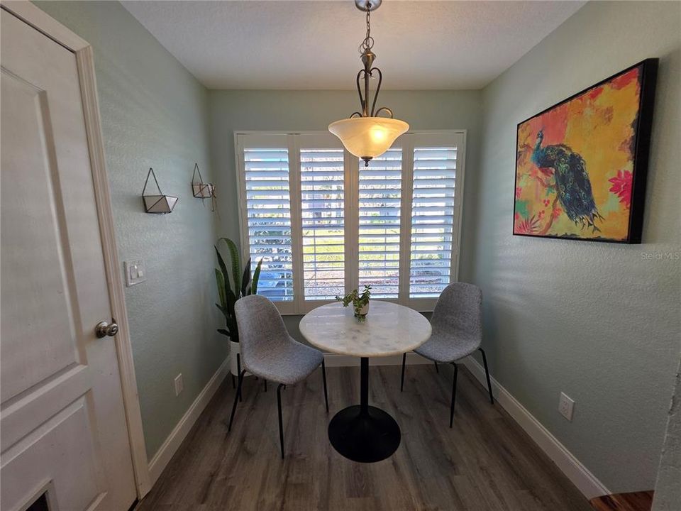 For Sale: $255,000 (3 beds, 2 baths, 1577 Square Feet)