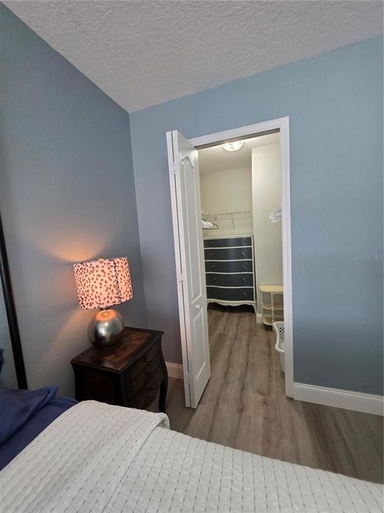 For Sale: $255,000 (3 beds, 2 baths, 1577 Square Feet)