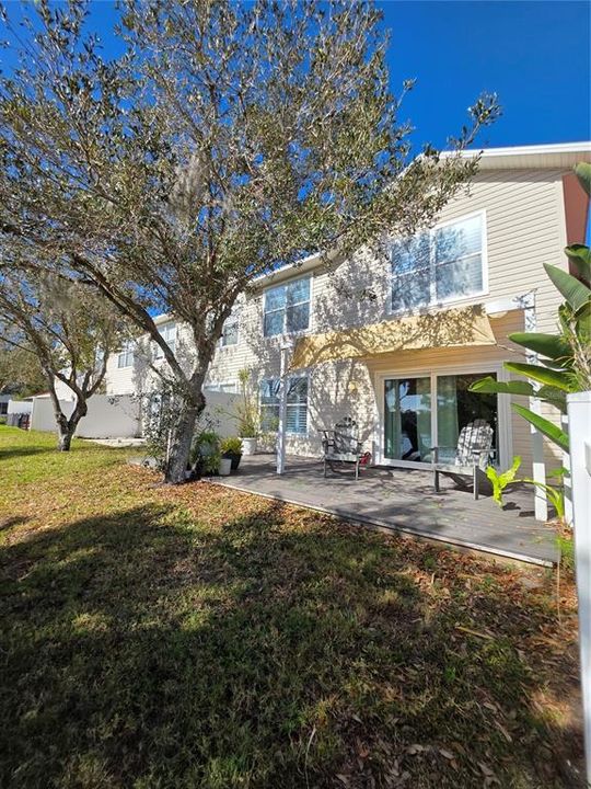 For Sale: $255,000 (3 beds, 2 baths, 1577 Square Feet)