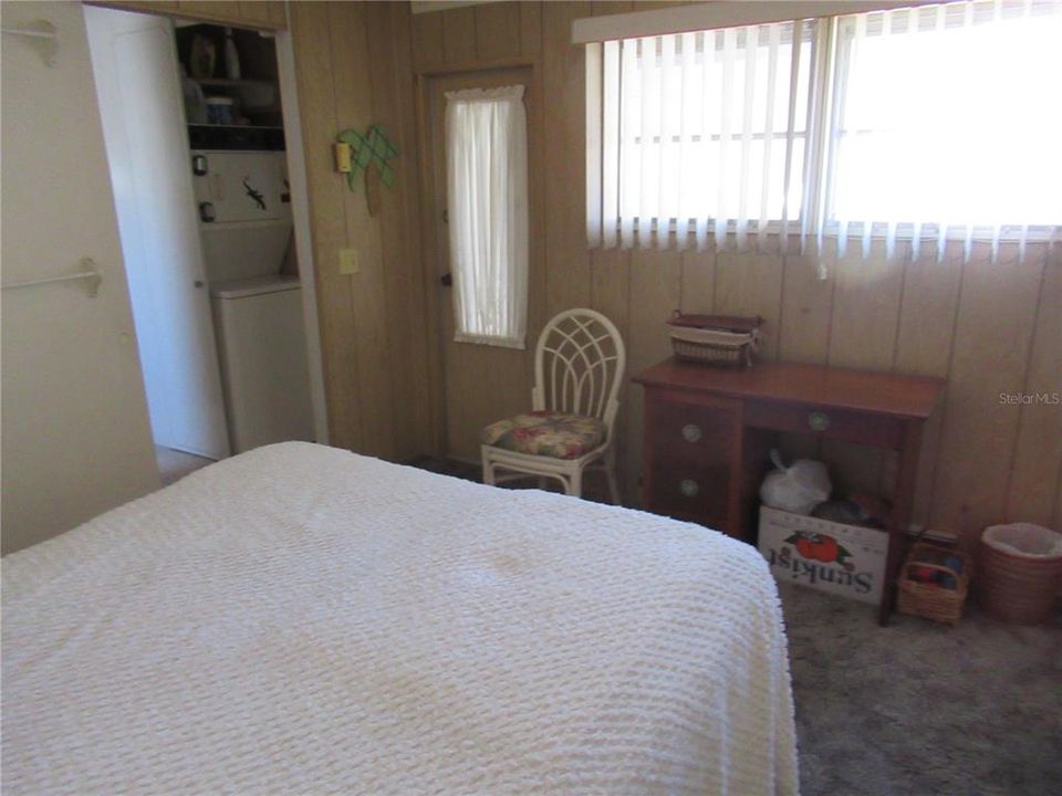 For Sale: $119,900 (2 beds, 1 baths, 528 Square Feet)