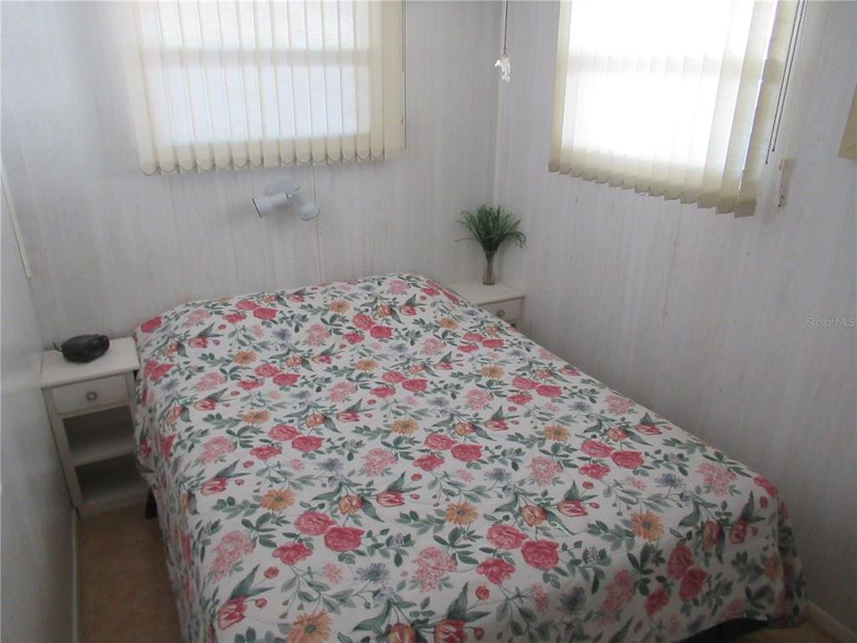 For Sale: $119,900 (2 beds, 1 baths, 528 Square Feet)