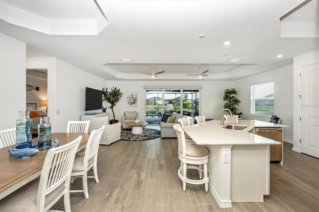 出租: $8,000 (3 贝兹, 2 浴室, 1858 平方英尺)