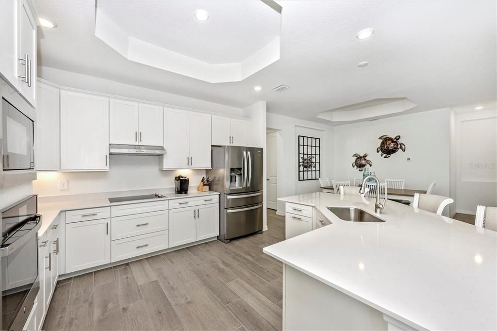 出租: $8,000 (3 贝兹, 2 浴室, 1858 平方英尺)