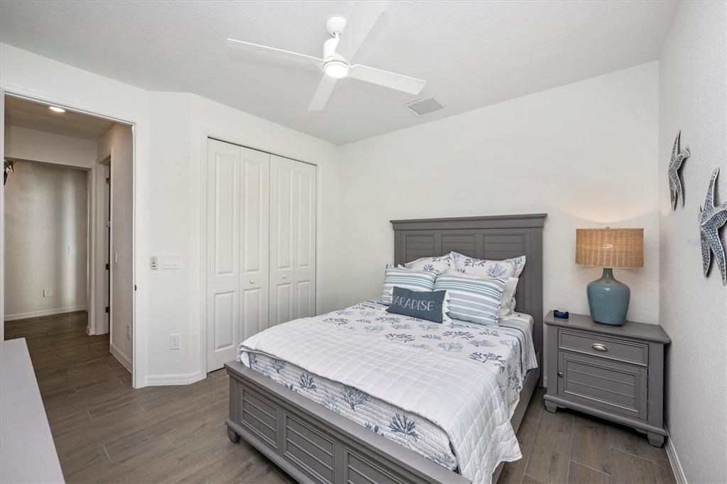 出租: $8,000 (3 贝兹, 2 浴室, 1858 平方英尺)