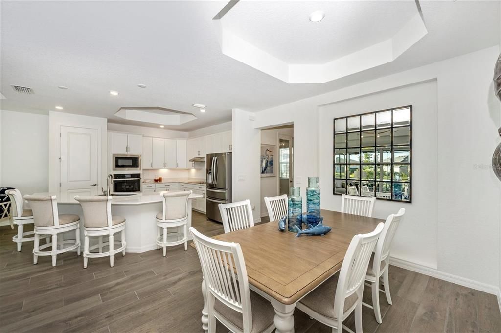 出租: $8,000 (3 贝兹, 2 浴室, 1858 平方英尺)