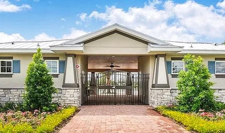 For Sale: $469,000 (4 beds, 3 baths, 2196 Square Feet)