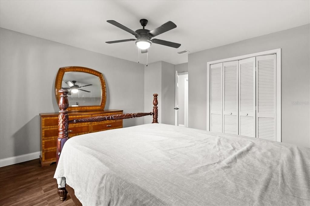 For Sale: $419,900 (3 beds, 2 baths, 2023 Square Feet)