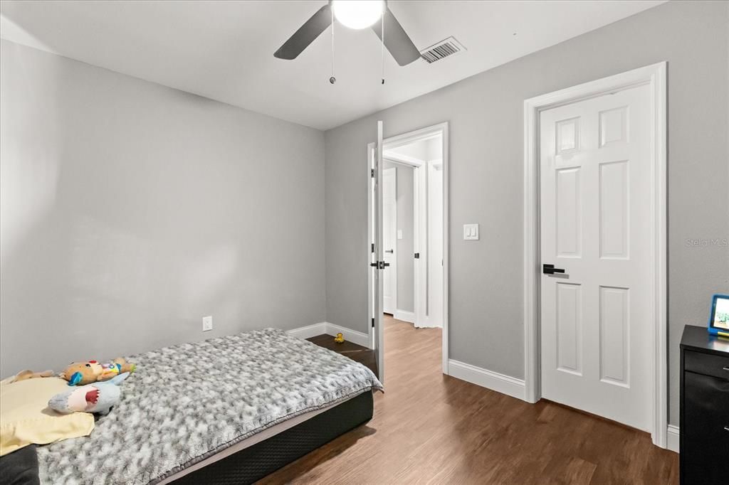 For Sale: $419,900 (3 beds, 2 baths, 2023 Square Feet)