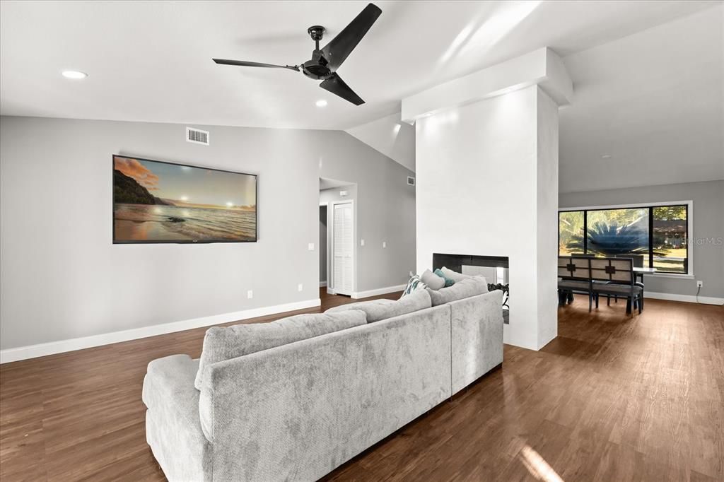 For Sale: $419,900 (3 beds, 2 baths, 2023 Square Feet)