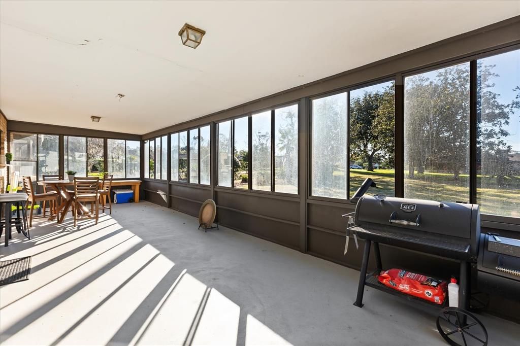 For Sale: $419,900 (3 beds, 2 baths, 2023 Square Feet)