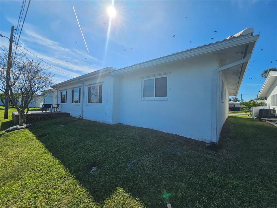 На продажу: $400,000 (2 спален, 2 ванн, 1647 Квадратных фут)