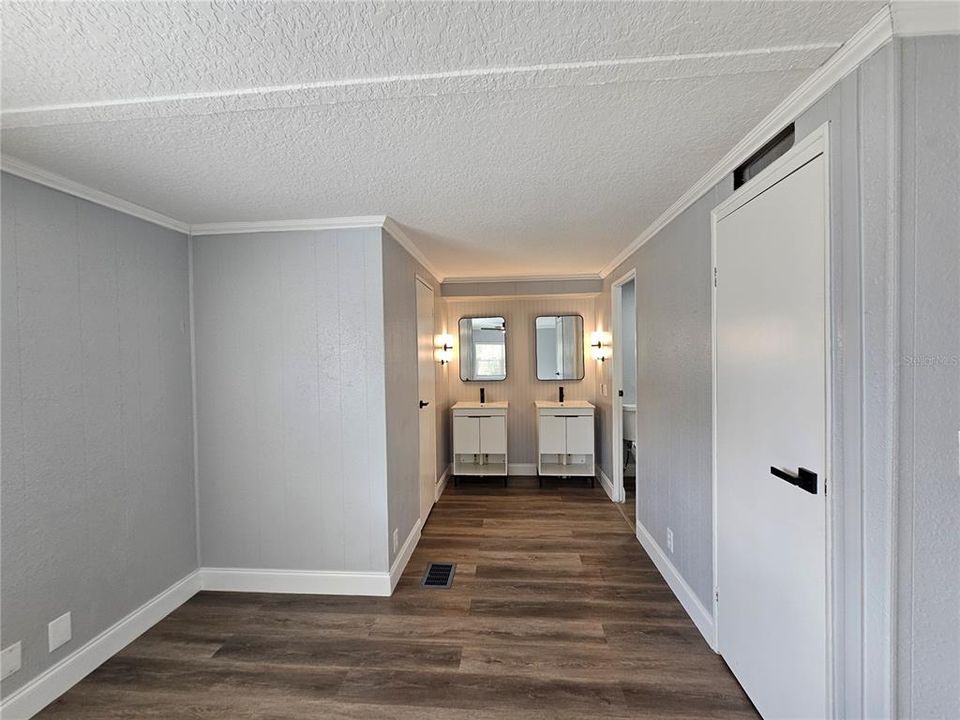 For Sale: $279,000 (3 beds, 2 baths, 1800 Square Feet)