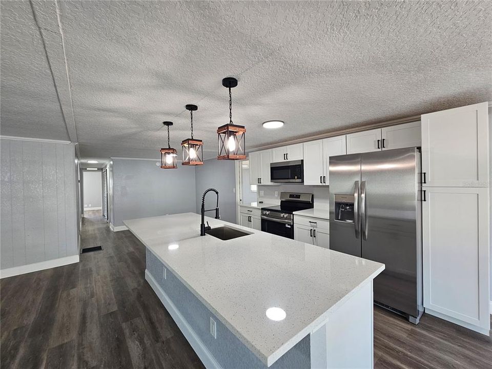 For Sale: $279,000 (3 beds, 2 baths, 1800 Square Feet)