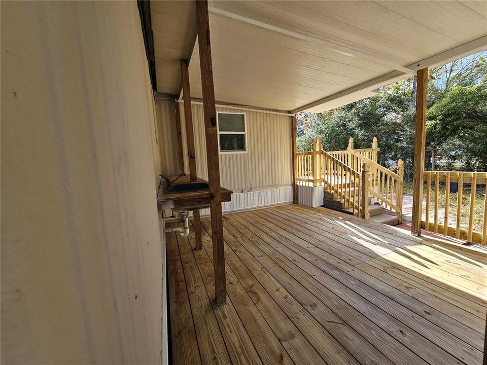 For Sale: $279,000 (3 beds, 2 baths, 1800 Square Feet)