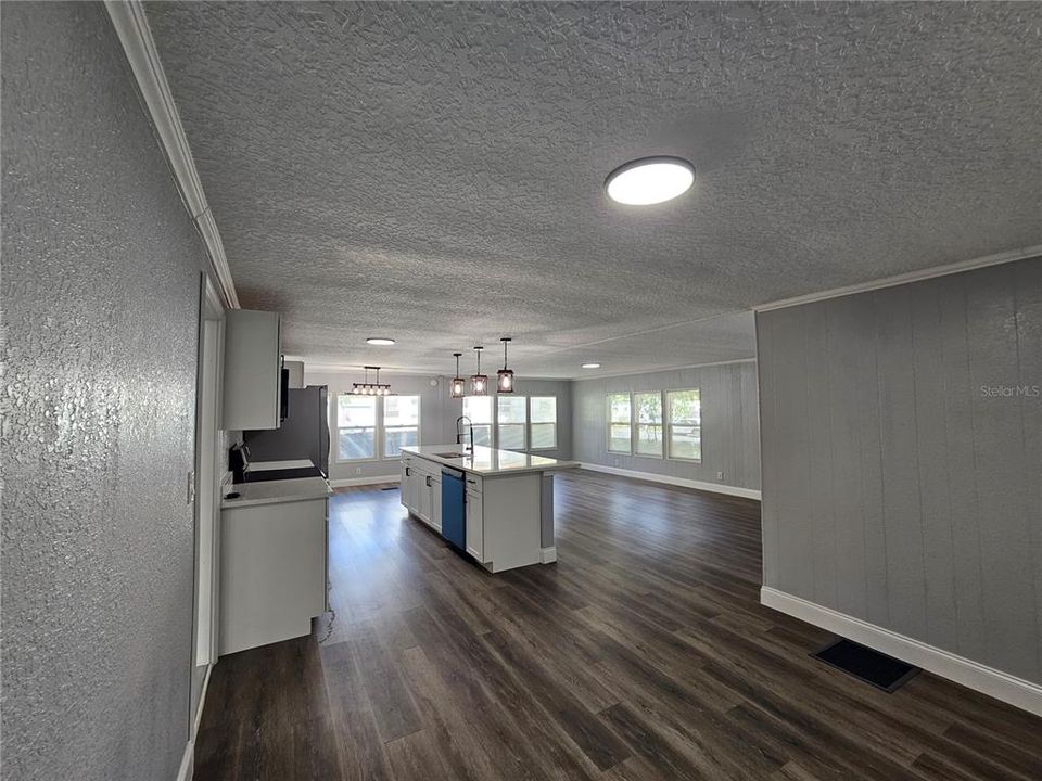 For Sale: $279,000 (3 beds, 2 baths, 1800 Square Feet)