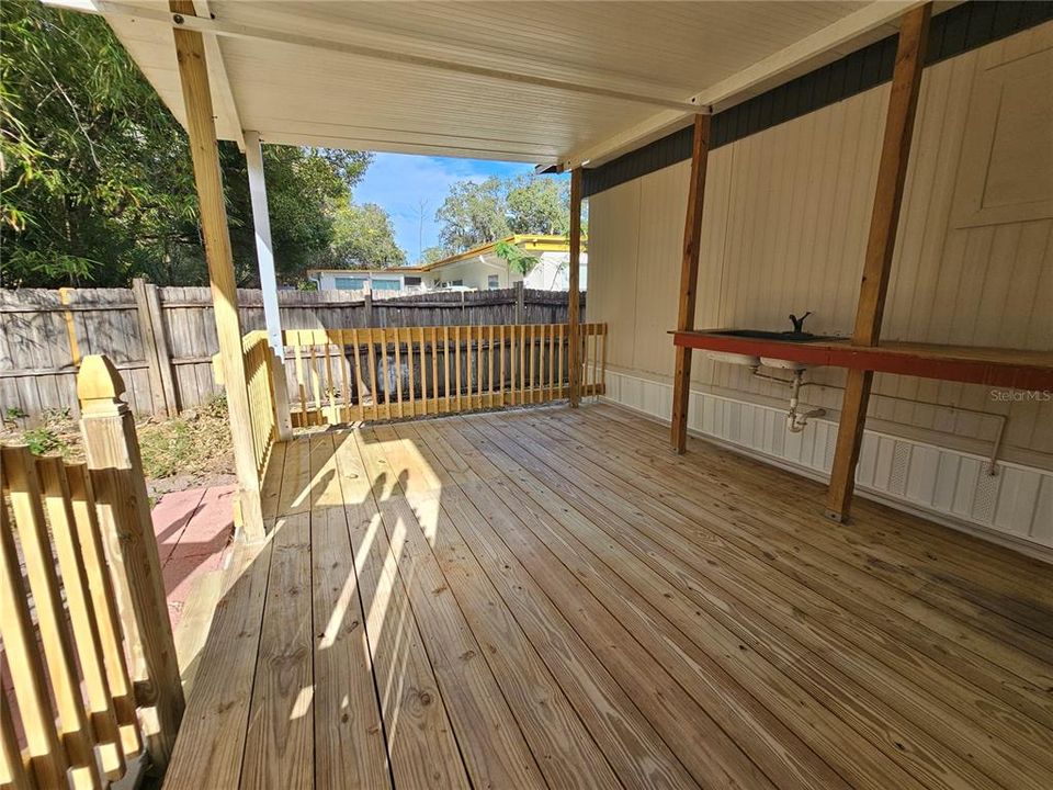 For Sale: $279,000 (3 beds, 2 baths, 1800 Square Feet)