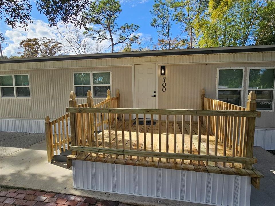 For Sale: $279,000 (3 beds, 2 baths, 1800 Square Feet)