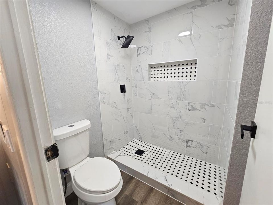 For Sale: $279,000 (3 beds, 2 baths, 1800 Square Feet)